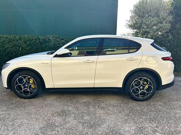 Alfa Stelvio 2.2 Rwd