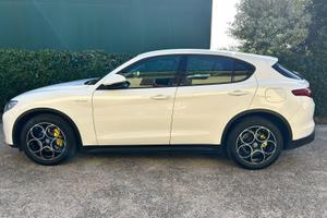 Alfa Stelvio 2.2 Rwd
