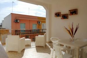 Torre Lapillo 100 mt dal mare