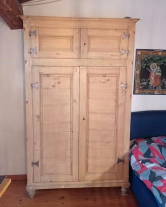 Armadio in legno di abete del XIX Secolo
