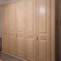 Vetrina, armadio e mobile TV entro sabato 14/03