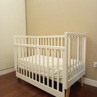 Culla per bambino con sponda  