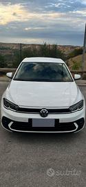 Volkswageb Polo