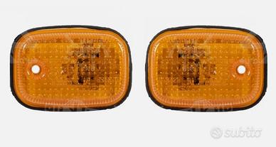 COPPIA FRECCE LATERALI NISSAN KING CAB DAL 1986