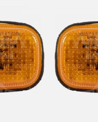 COPPIA FRECCE LATERALI NISSAN KING CAB DAL 1986