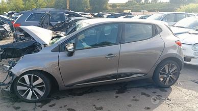 Renault Clio 2015 sigla motore k9kB6 km 78.000