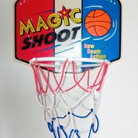 Piccolo canestro da fissare alla parete