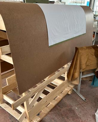 Cavalletti in legno per pellami e tessuti