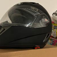 casco con visiera