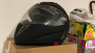 casco con visiera