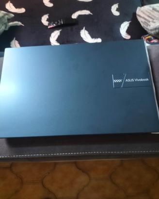 computer portatile Asus nuovo 
