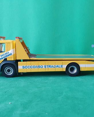 Scania P320 europe assistance carro soccorso 1 43