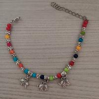 bracciale pietre colorate con ciondoli 