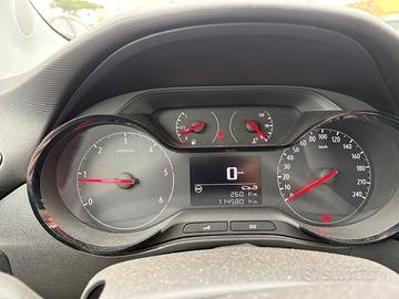 OPEL CROSSLAND USATA