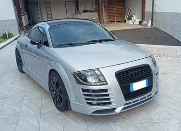 Audi TT 1.8 turbo full custom R8 Style perfetta!