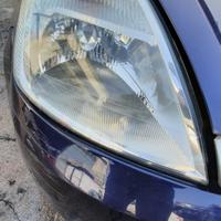 FORD FIESTA 2002 - FARO ANTERIORE DESTRO