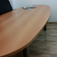 poltrone  e tavolo x sala riunioni