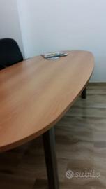 poltrone  e tavolo x sala riunioni
