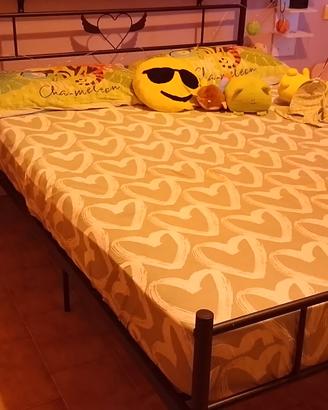 Letto matrimoniale