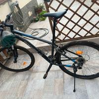 Mountain bike rockrider st 100