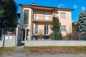 Quadrilocale semiarredato Rho (MI)