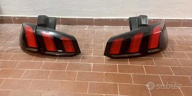 fari posteriori peugeot 5008 