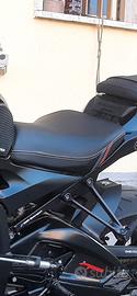 sella bmw s1000r del 2015 alta personalizzata 