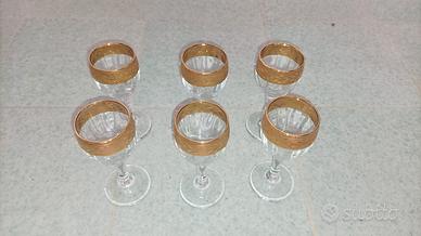 Bicchieri con bordo in oro zecchino