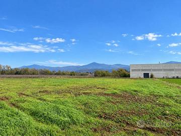 Terreno di 14470 m² a Paderno Franciacorta