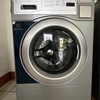 LAVATRICE  ED ESSICCATOIO myPRO XL PROFESSIONALI