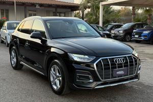 AUDI Q5 35 TDI S tronic Business Advanced
