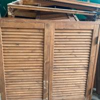 Stock finestre in legno