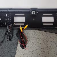 Telecamera incorporata  portatarga nuova mai usata