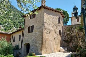 Casa indipendente di 88 m² con 3 locali a Foligno