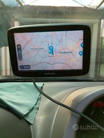 TOM TOM   Navigatore  MIO 52  5 pollici