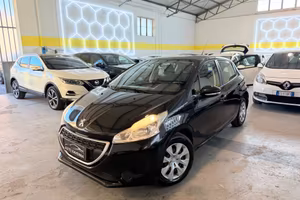 Peugeot 208 1.4 HDi 68 CV 5 porte Allure