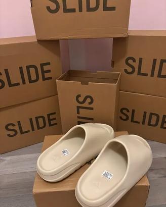 adidas originals Yeezy Slide n.44.5