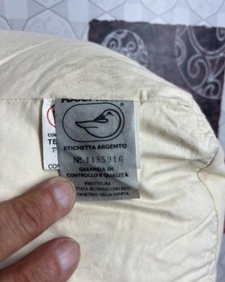 Piume doca per inbuttitura