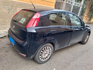 Grande punto pochi chilometri