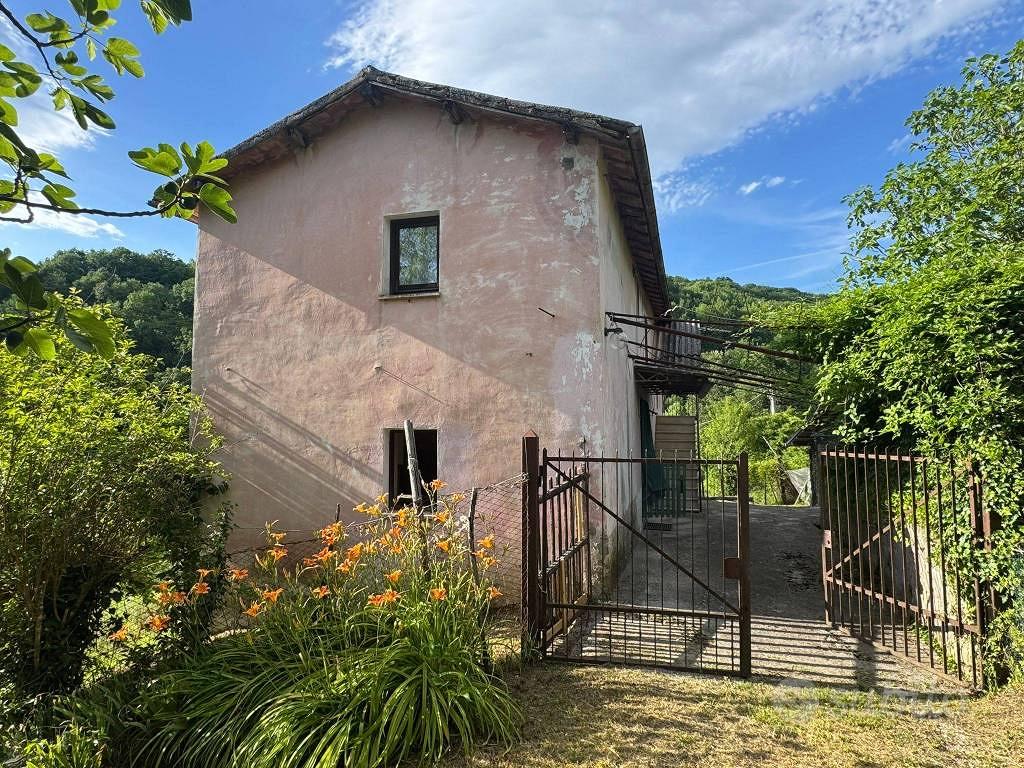 Rustico / Casale di 148 m² con 5 locali a Rieti - Vista 2