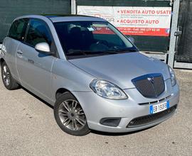 LANCIA Ypsilon 1.2 69 CV Argento