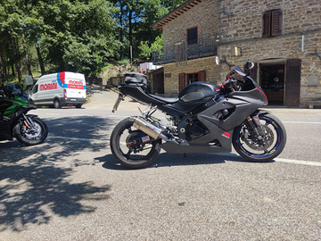 Suzuki GSXR 1000 K6