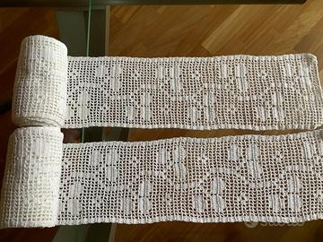 Merletto vintage eseguito a mano