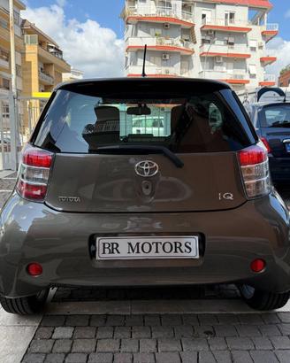 Toyota Iq 1.3 automatica