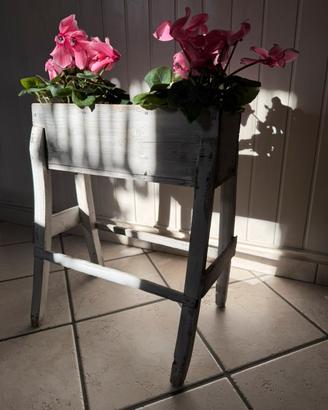 Porta piante vintage country