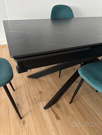 Tavolo moderno allungabile