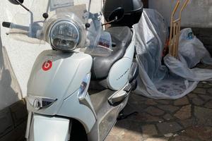 Aprilia Scarabeo light 250 IE