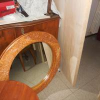 Specchiera intagliata a mano
