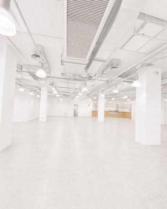 MAGAZZINO A LALLIO