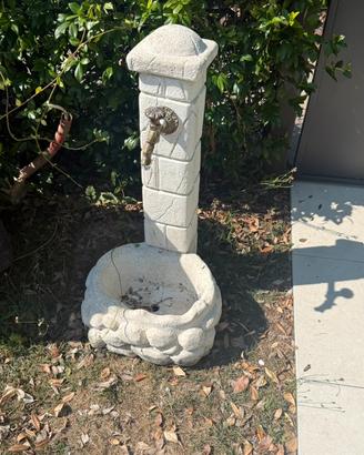 Fontana da Giardino a colonna
